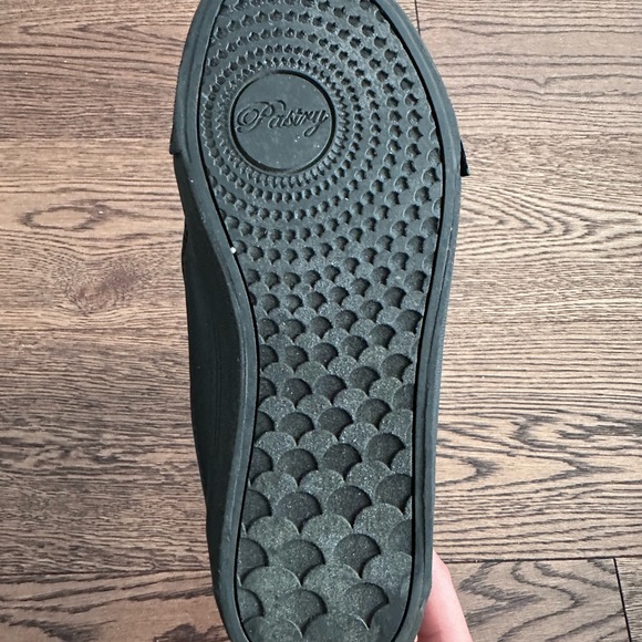 Girls Pastry Love High Tops - Picture 4 of 13